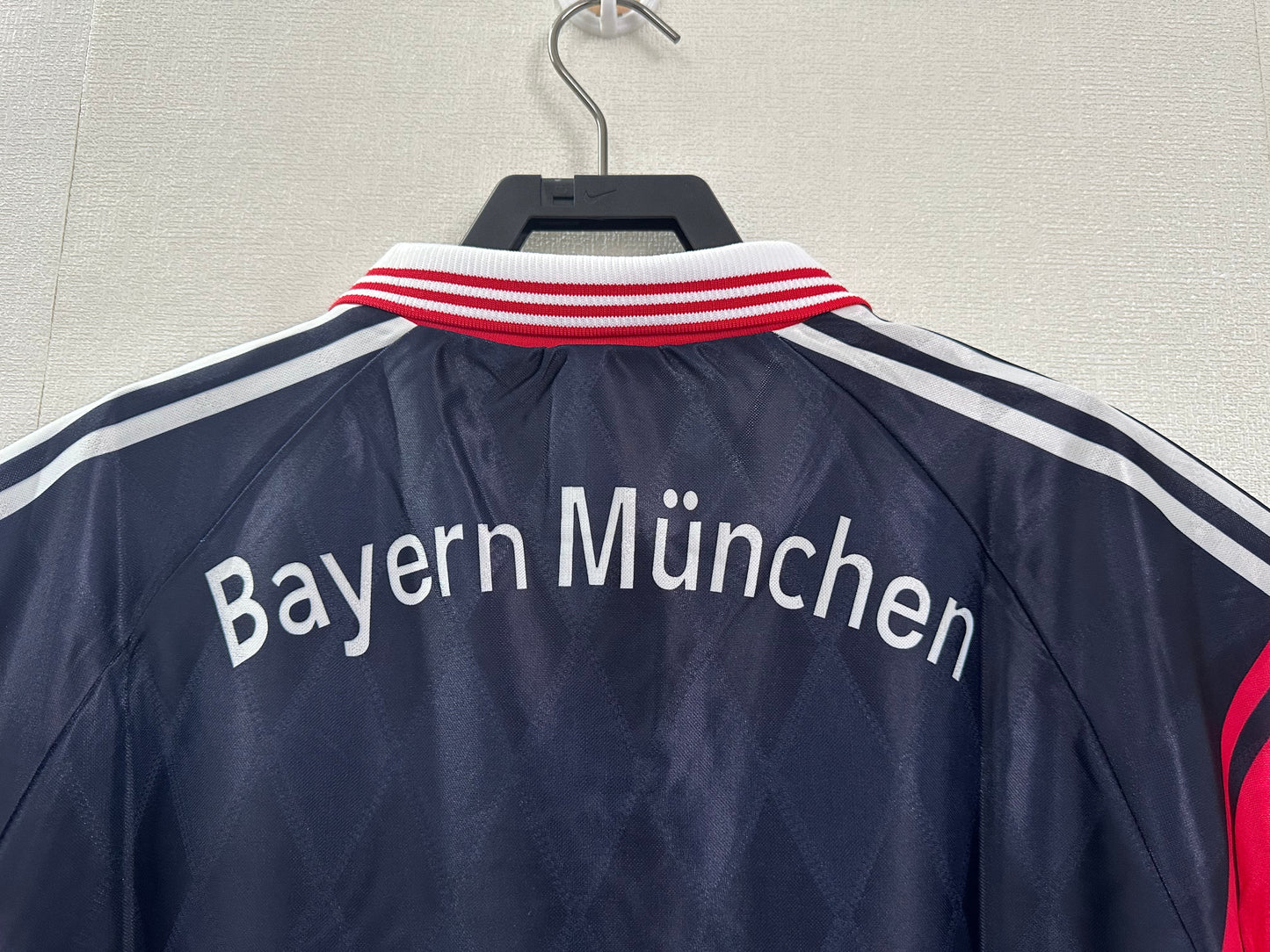 Retro: 97-99 Bayern home court