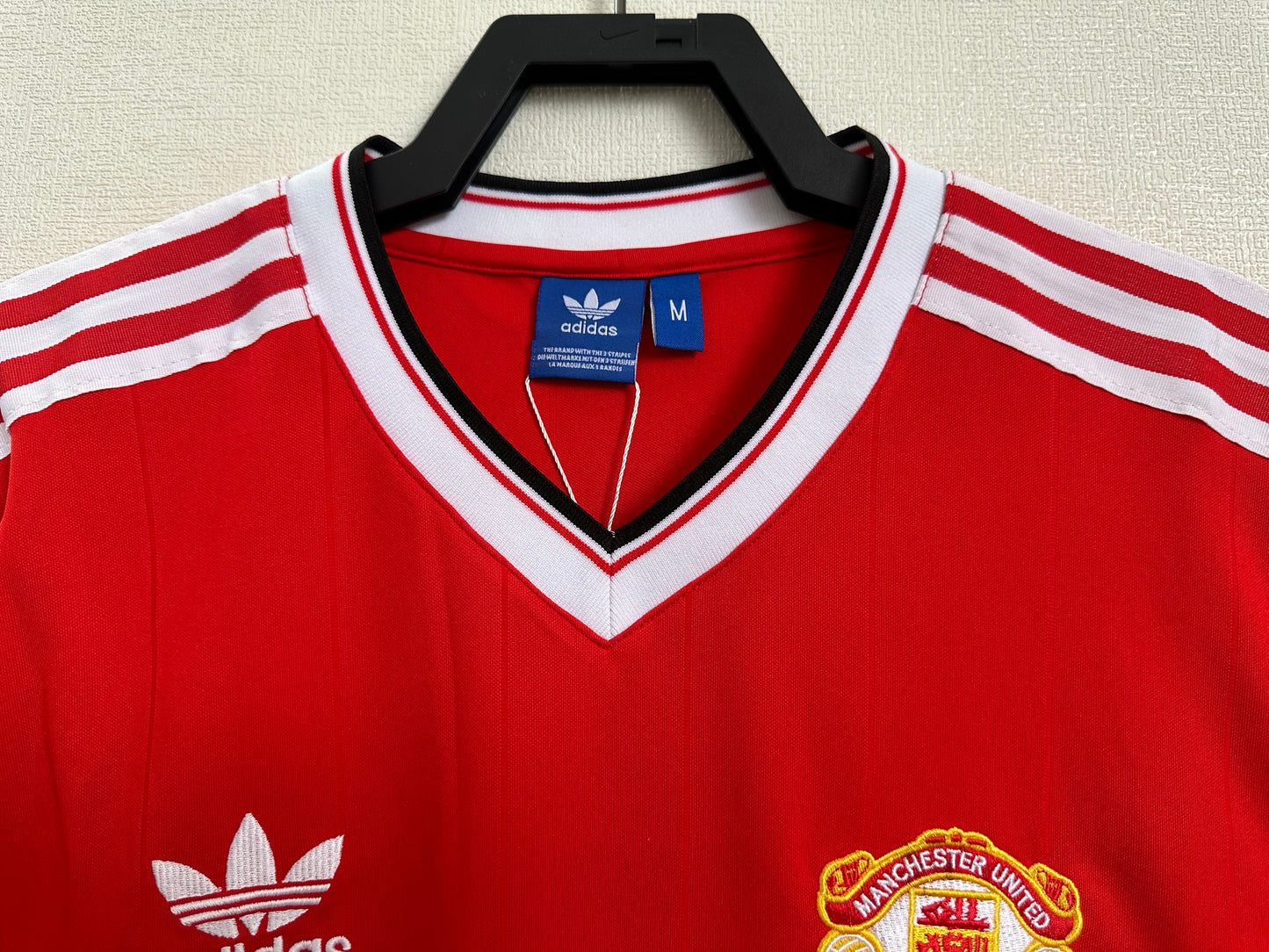 Retro: 82-83 Manchester United home court