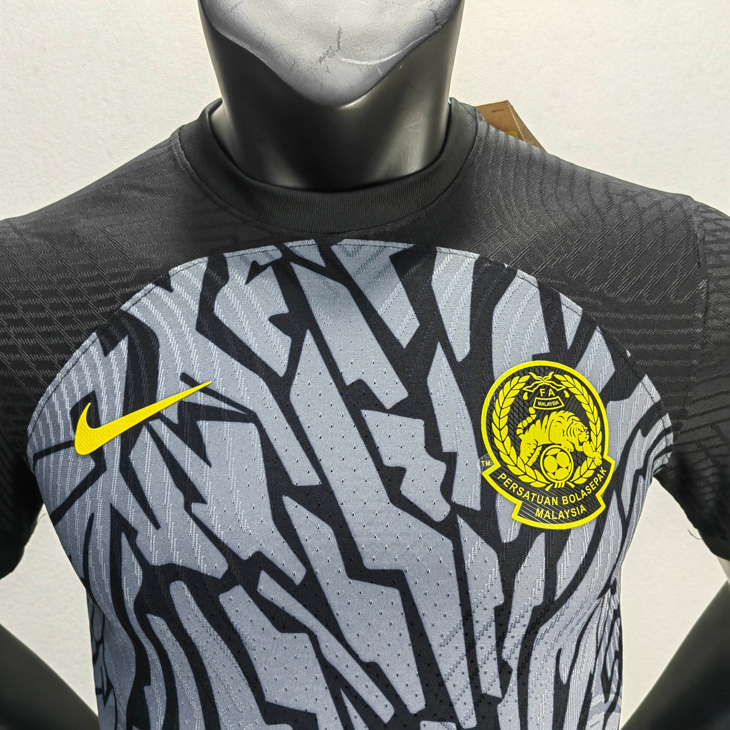 2022 Player Version Malaysia Away Football Jersey