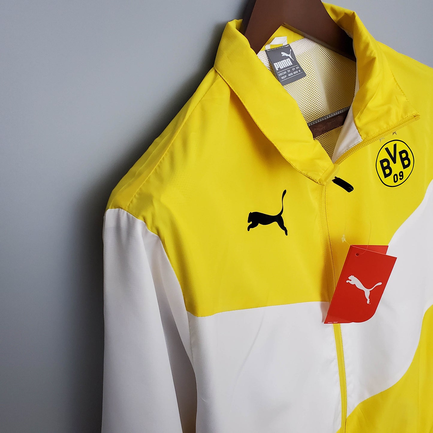 2021/2022 Dortmund Jersey Windbreaker Yellow-White