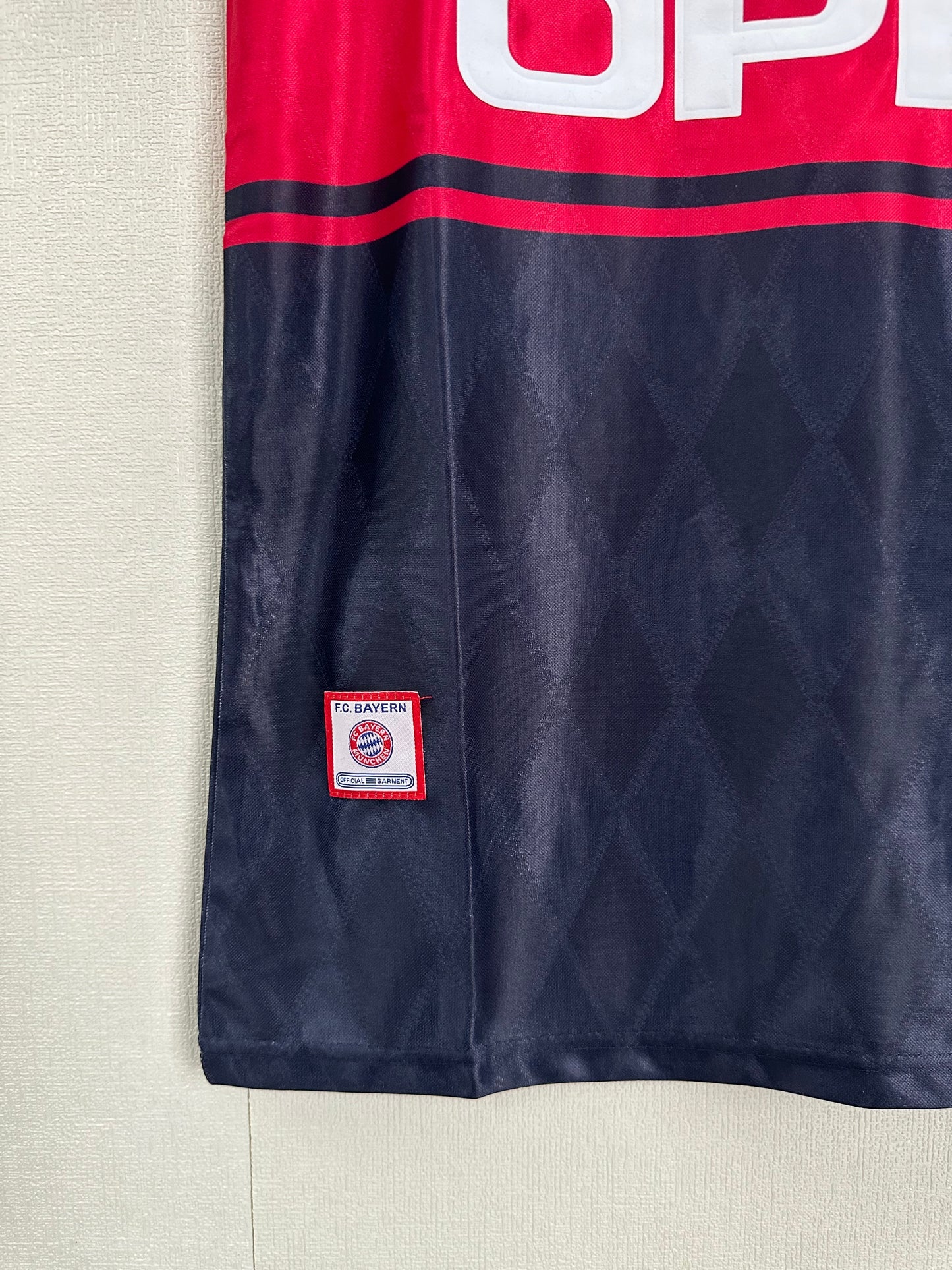 Retro: 97-99 Bayern home court