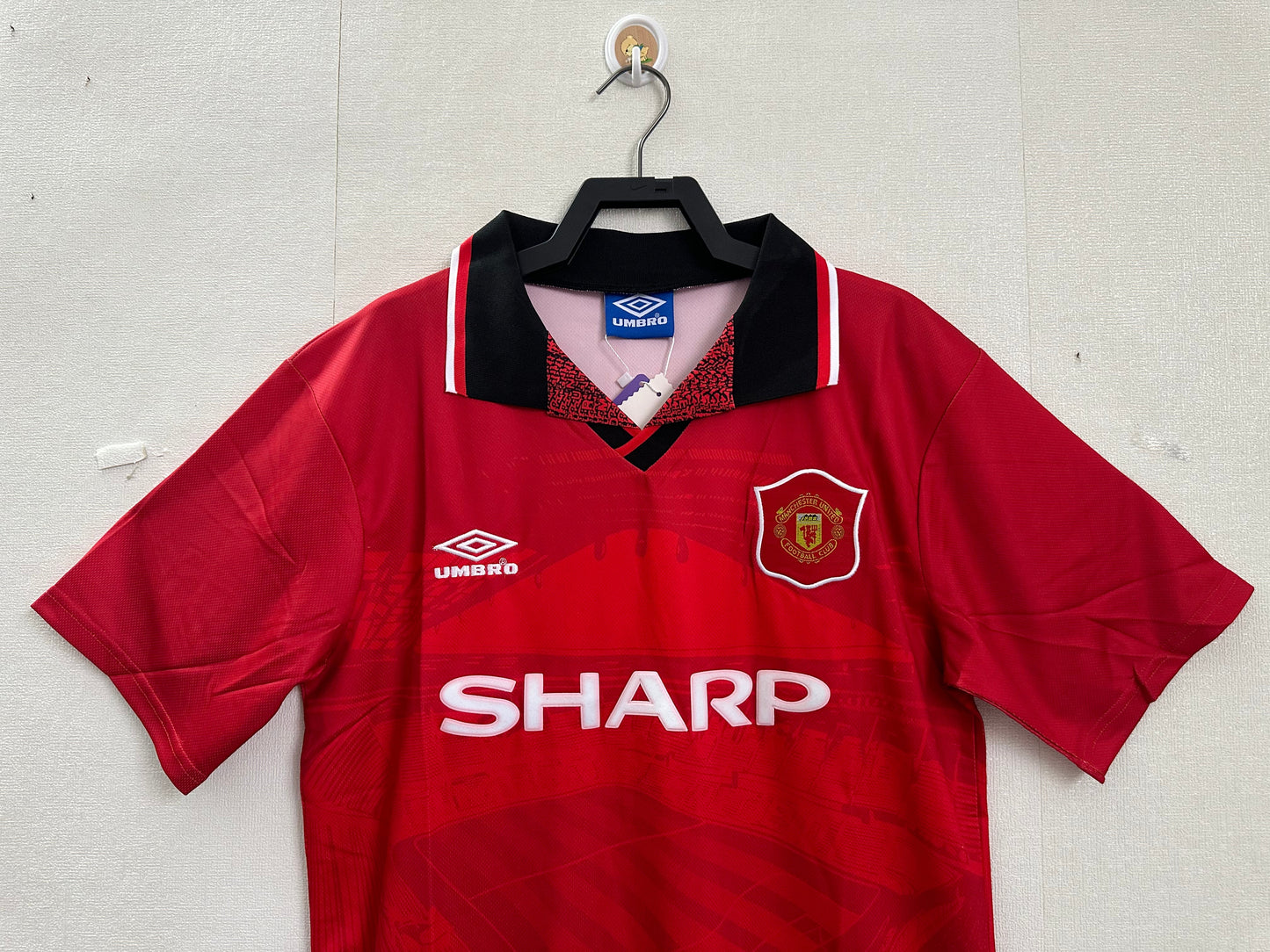 Retro: 94-96 Manchester United home court