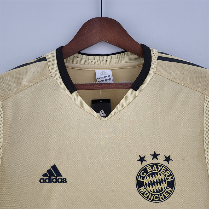 2004/2005 Retro Bayern Munich Away Football Jersey 1:1 Thai Quality