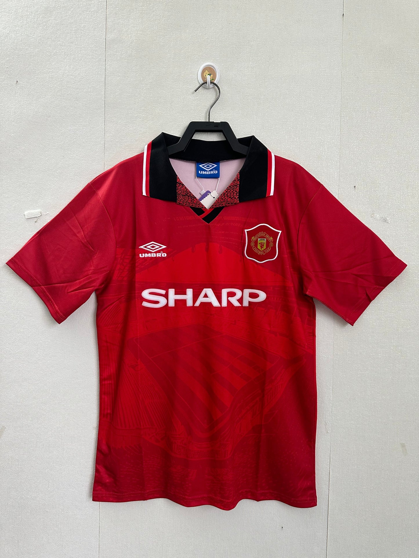 Retro: 94-96 Manchester United home court