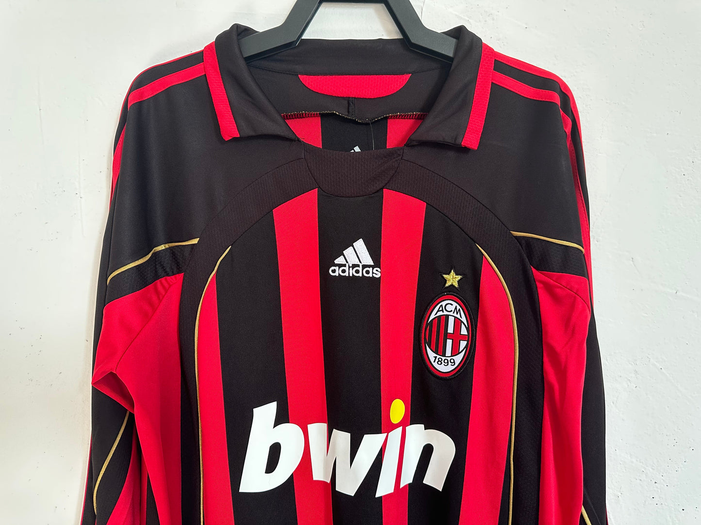 Retro: 06-07 Long Sleeve AC Home