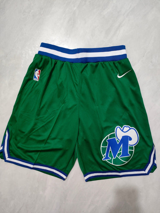 Dallas Mavericks green shorts