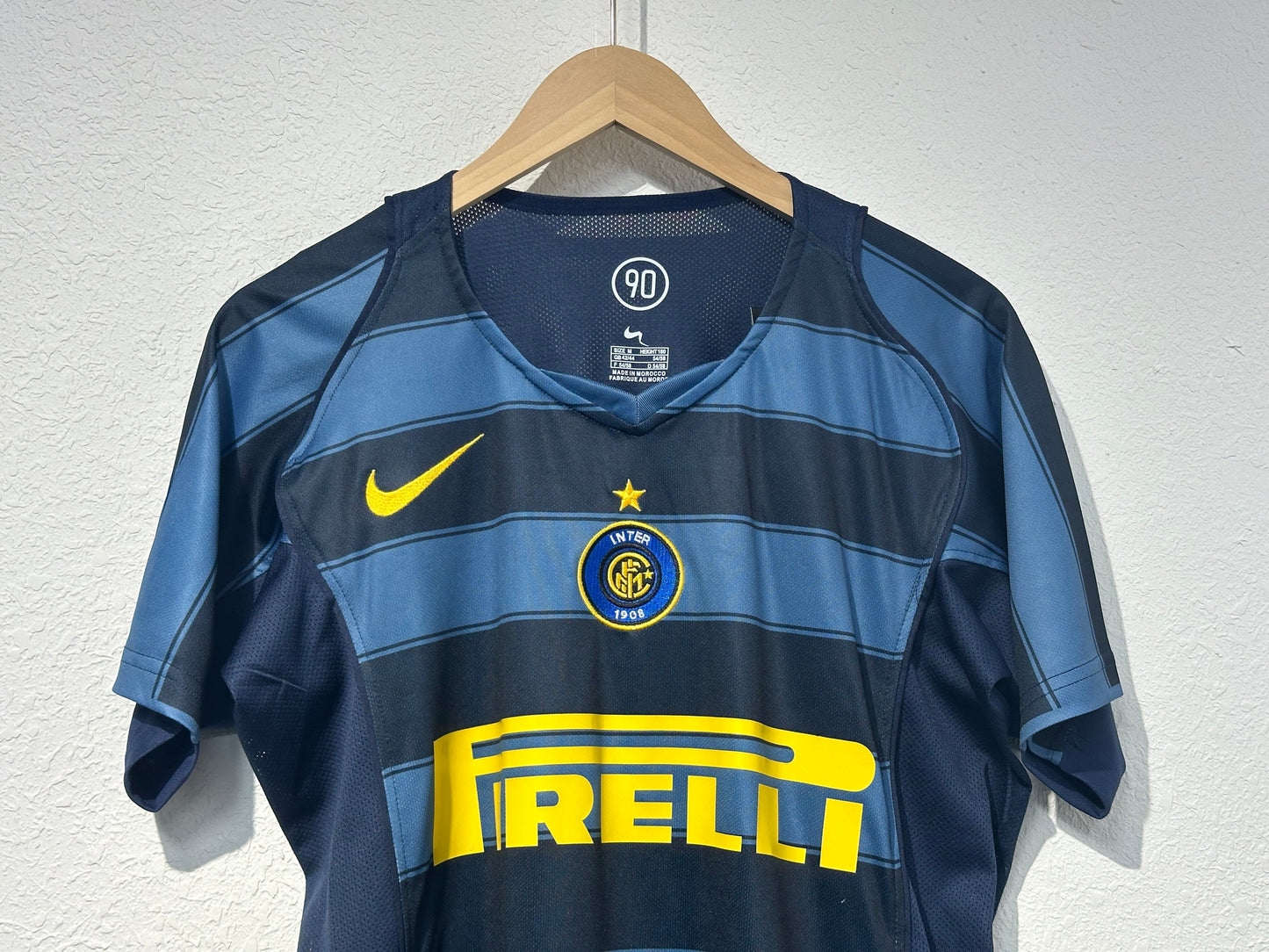 Retro: 04-05 Inter Milan home court