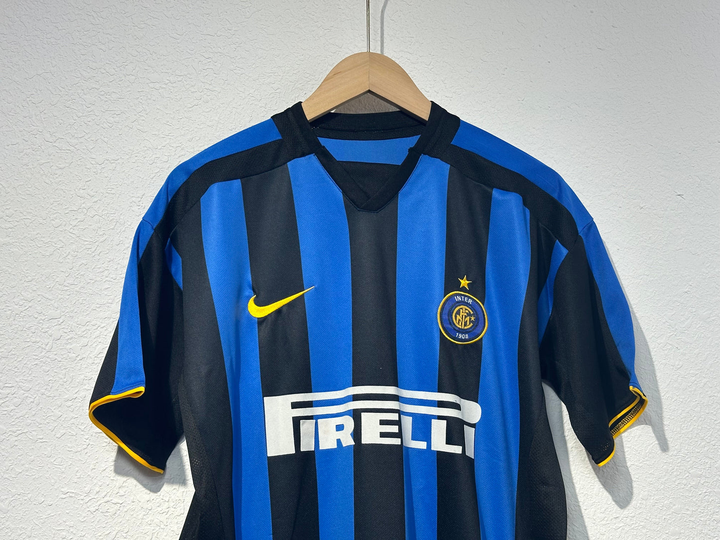 Retro: 02-03 Inter Milan home court