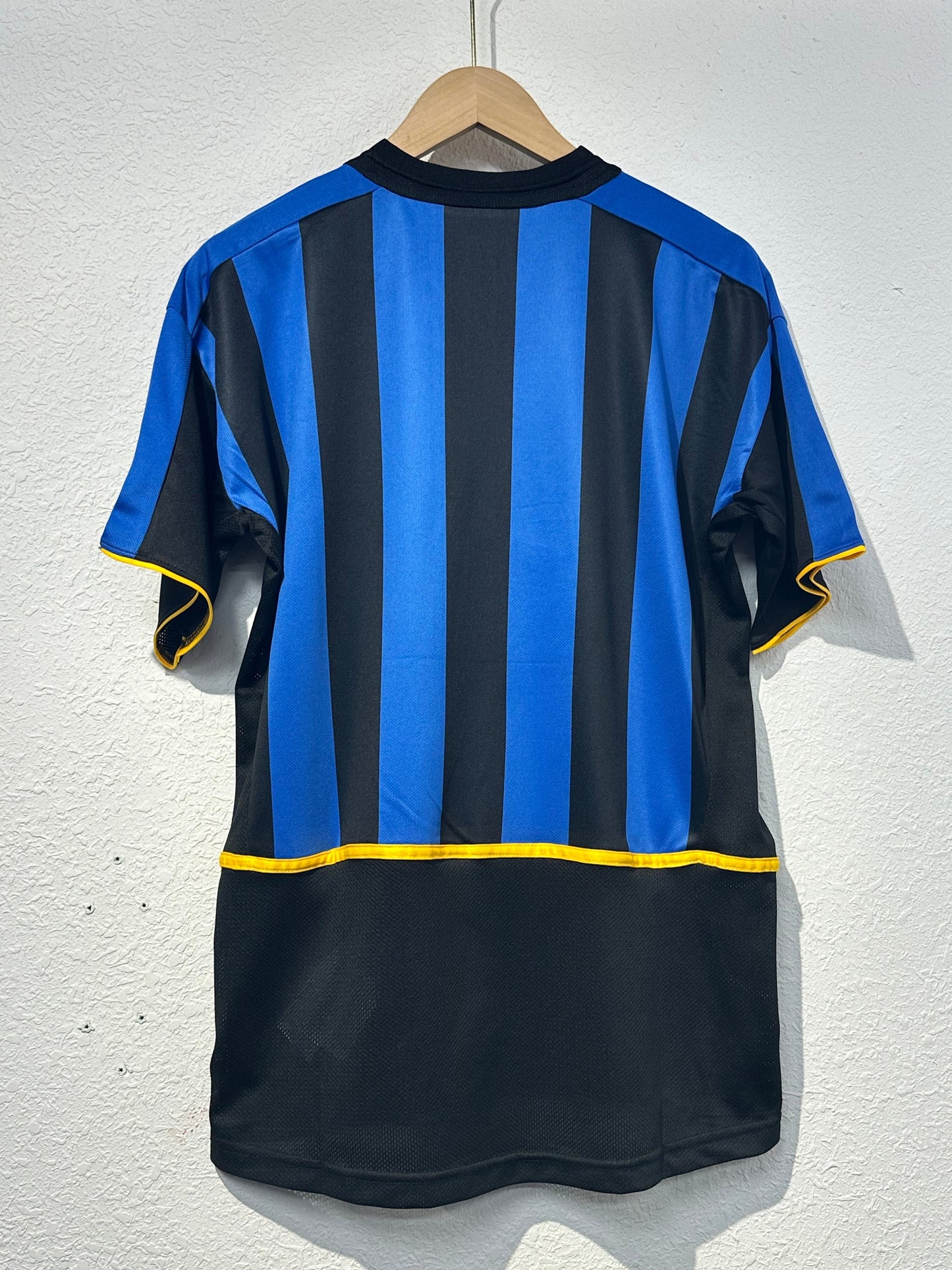 Retro: 02-03 Inter Milan home court