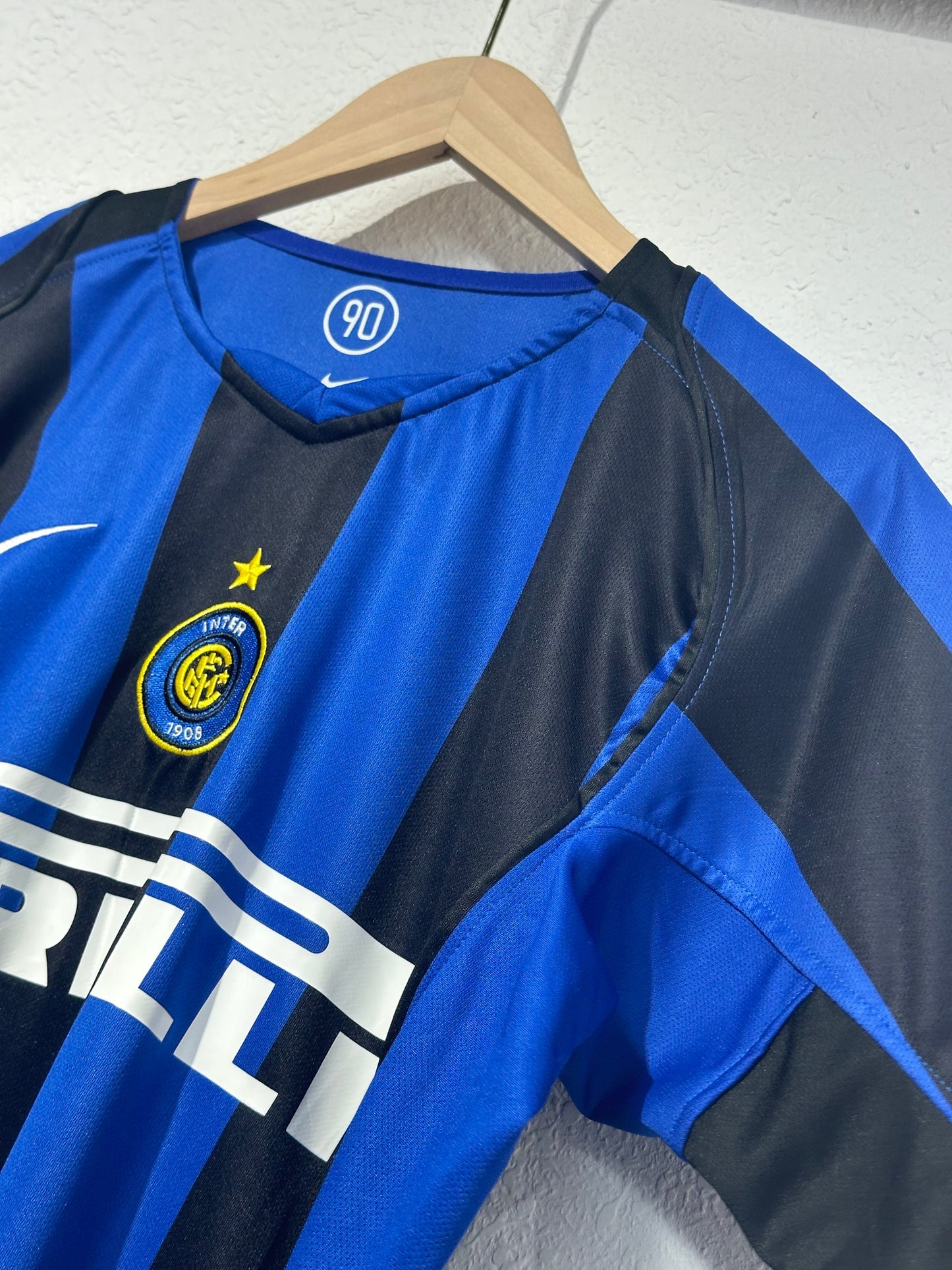 Retro: 04-05 Inter Milan home court