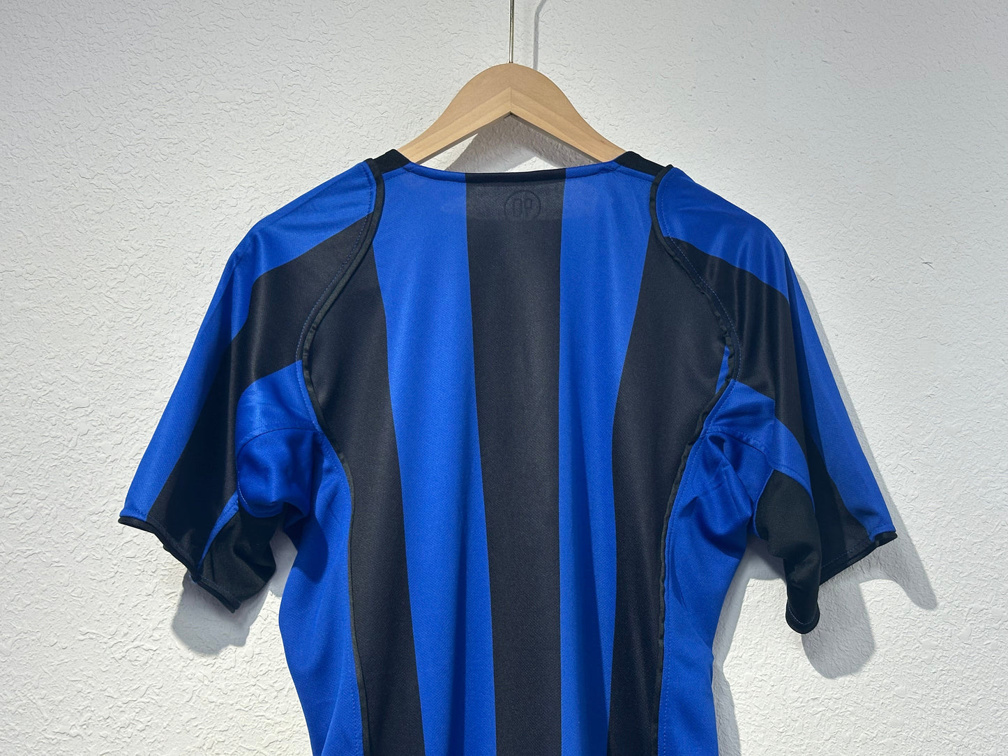 Retro: 04-05 Inter Milan home court