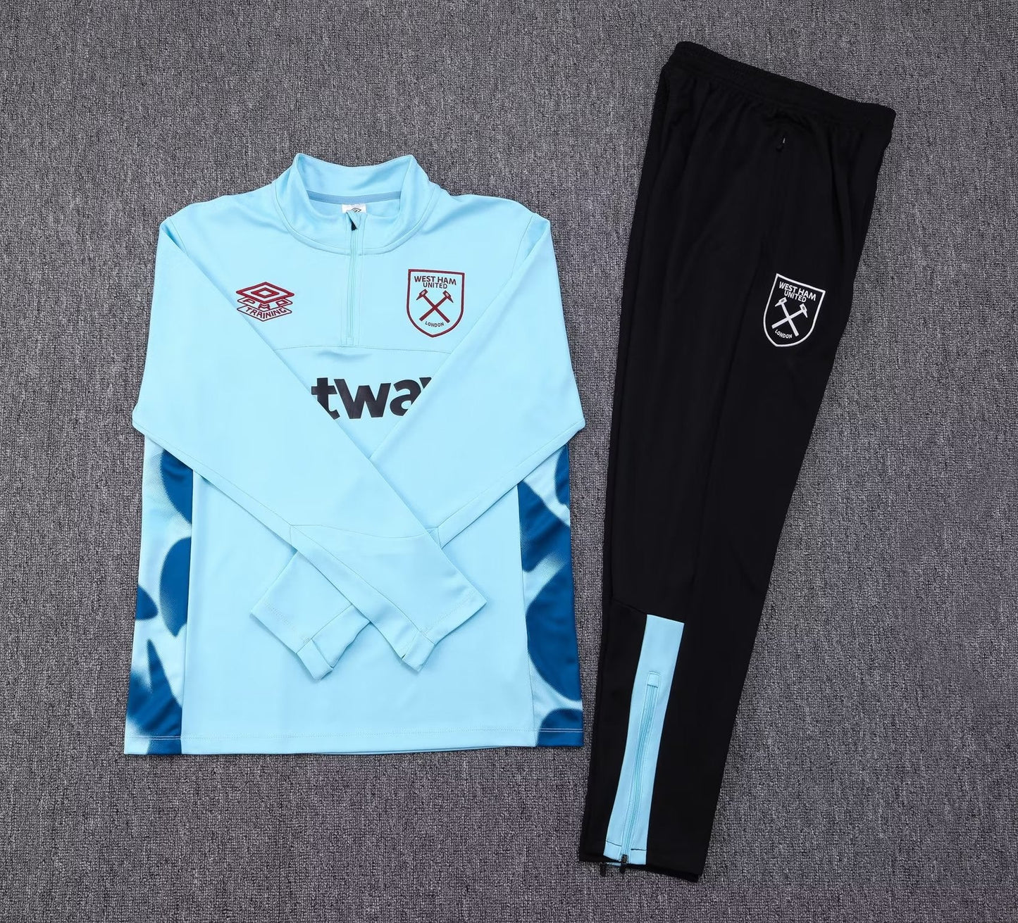 2023/2024 West Ham United Half-Pull Training Suit light blue Football Shirt 1:1 Thai Quality