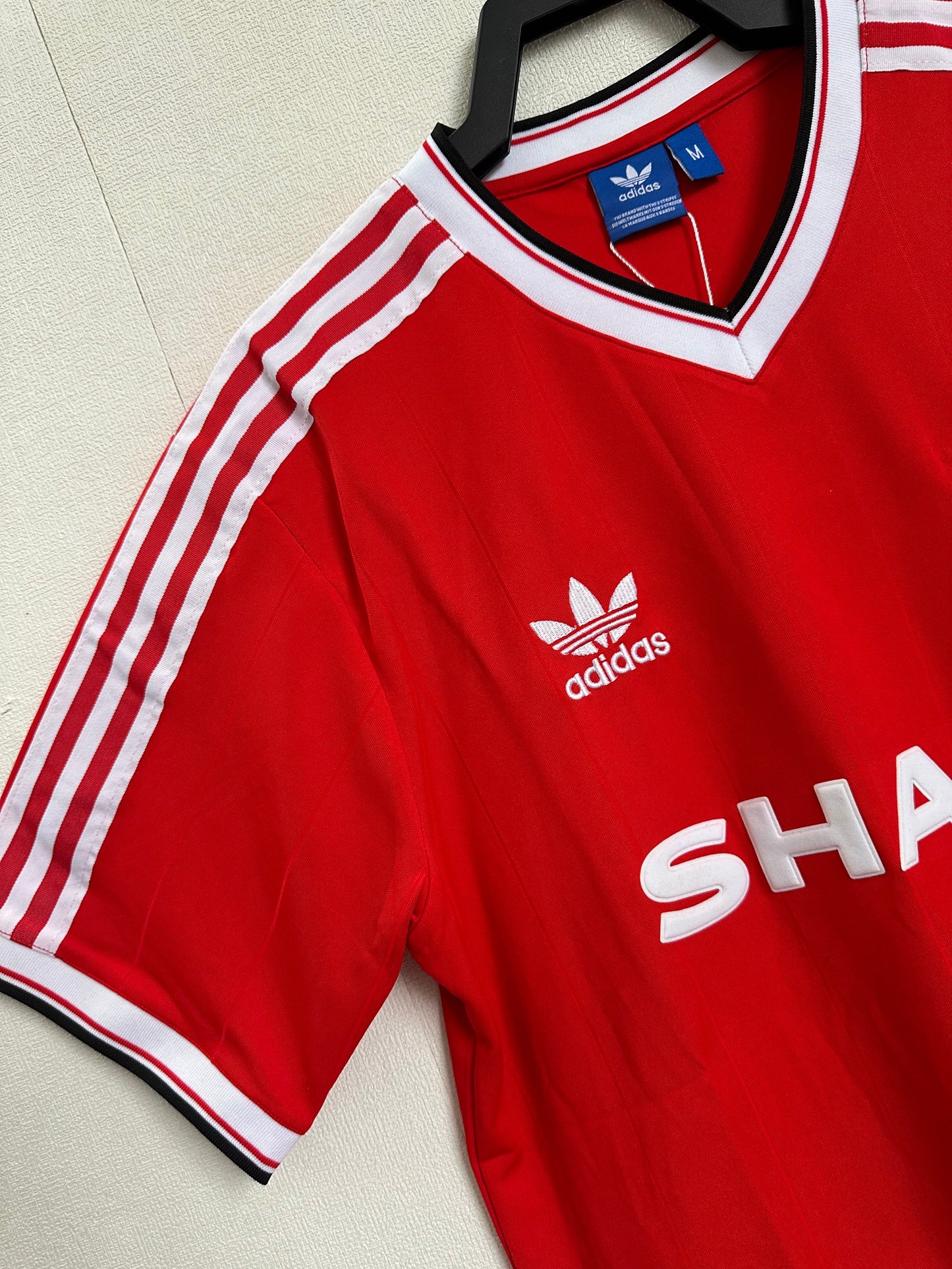 Retro: 82-83 Manchester United home court