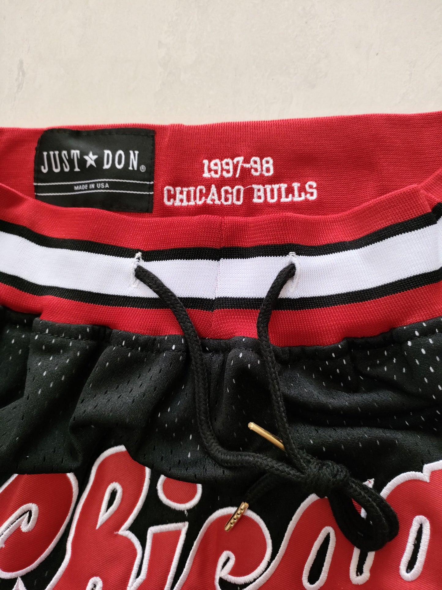 Chicago Bulls black one-piece pocket pants