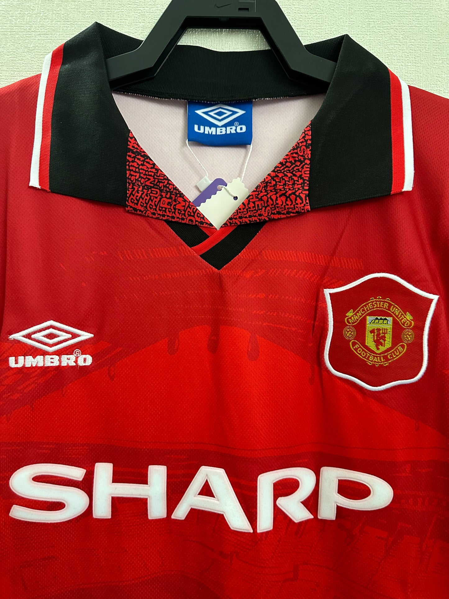 Retro: 94-96 Manchester United home court