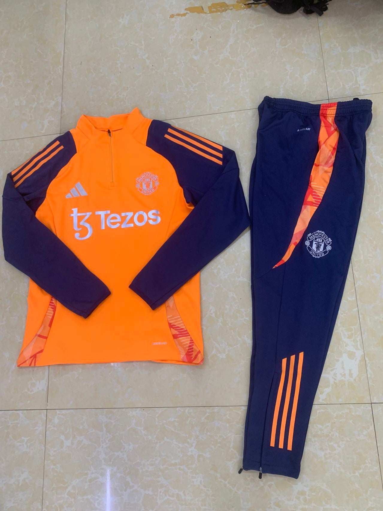 2024-25  Orange Manchester United  Football Half Pull Training Suit