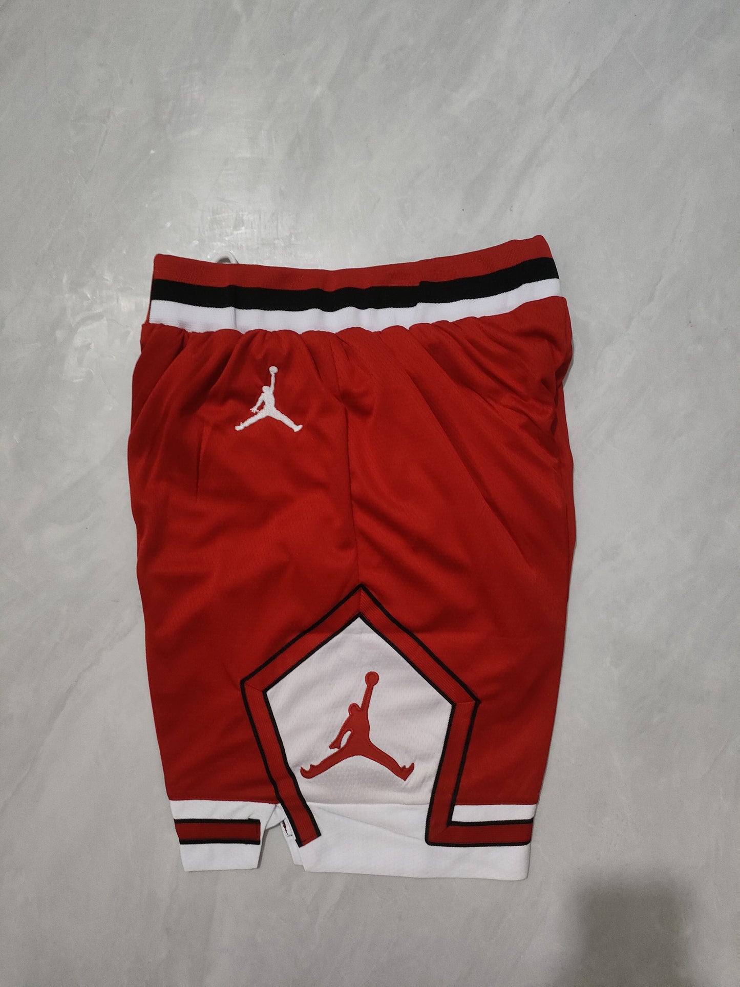 chicago bulls red shorts