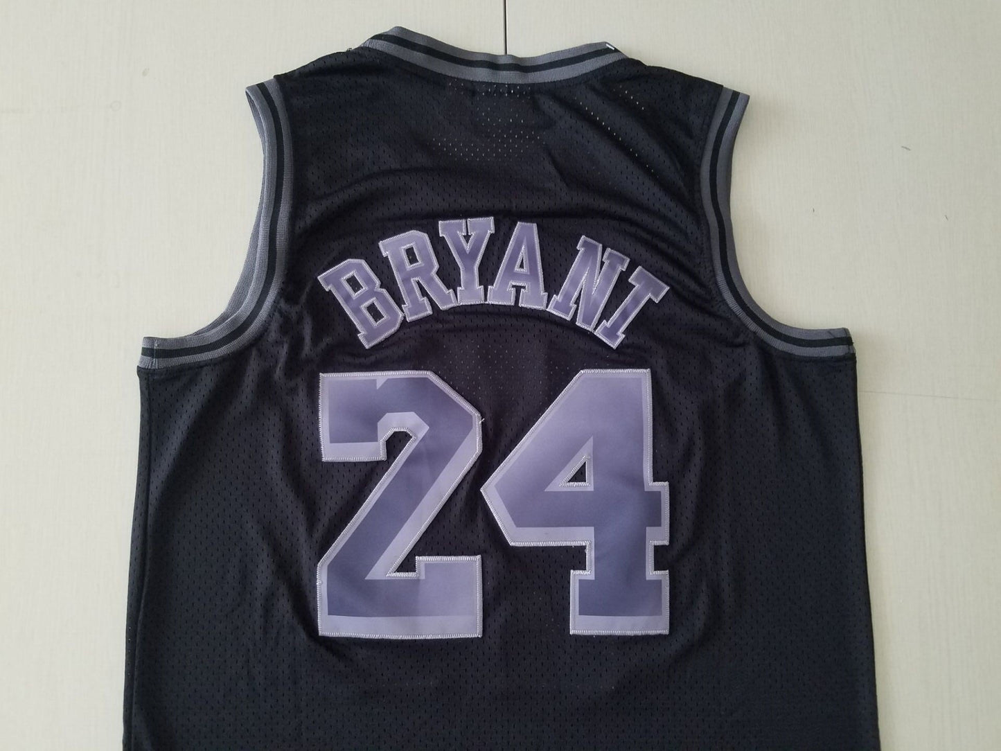 Men's Los Angeles Lakers Kobe Bryant Black Hardwood Classics Swingman Jersey