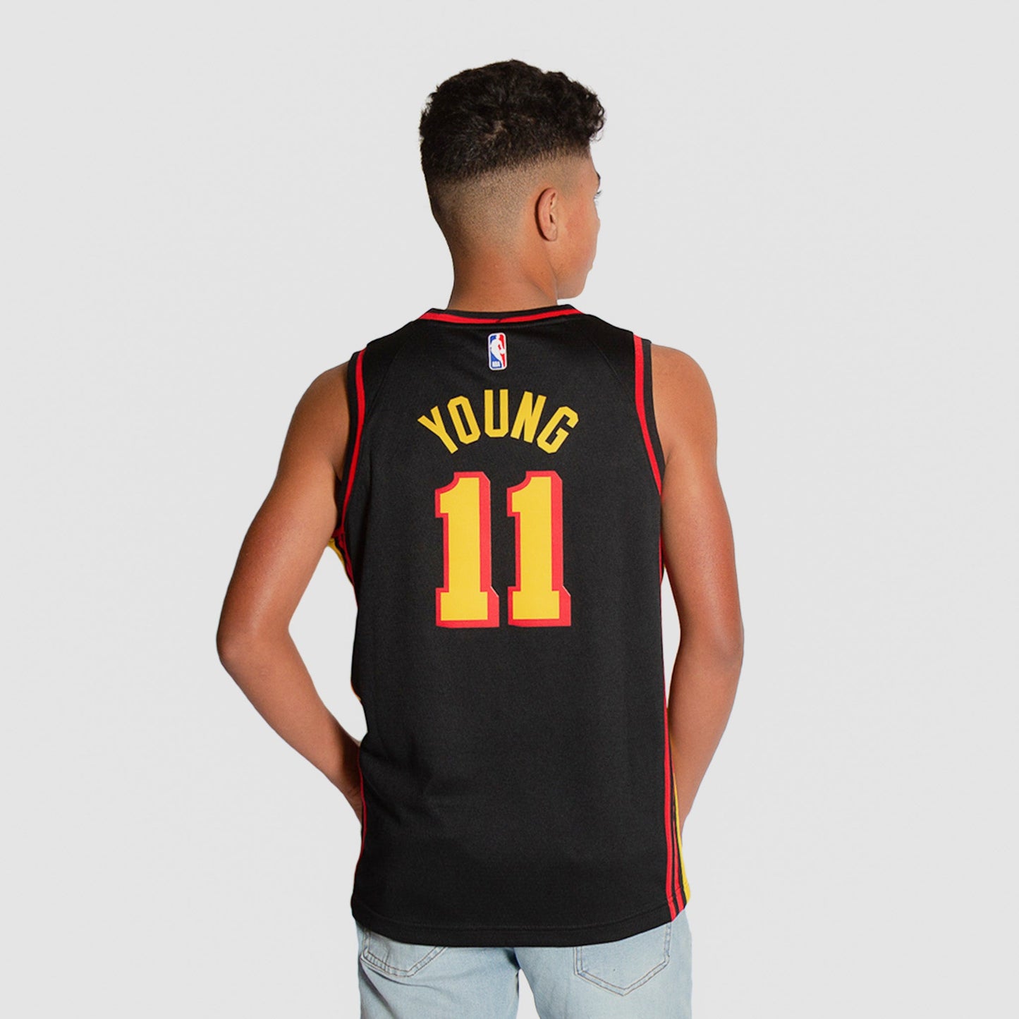 Trae Young Atlanta Hawks 2022 Statement Edition Jugend NBA Swingman Trikot 