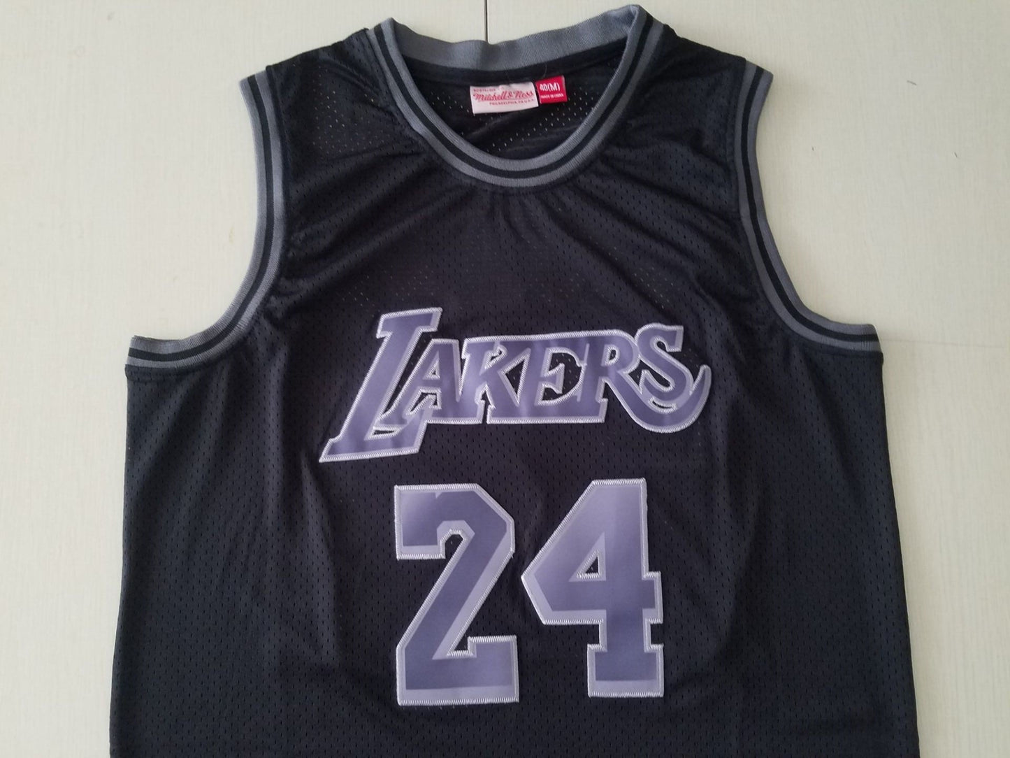 Men's Los Angeles Lakers Kobe Bryant Black Hardwood Classics Swingman Jersey