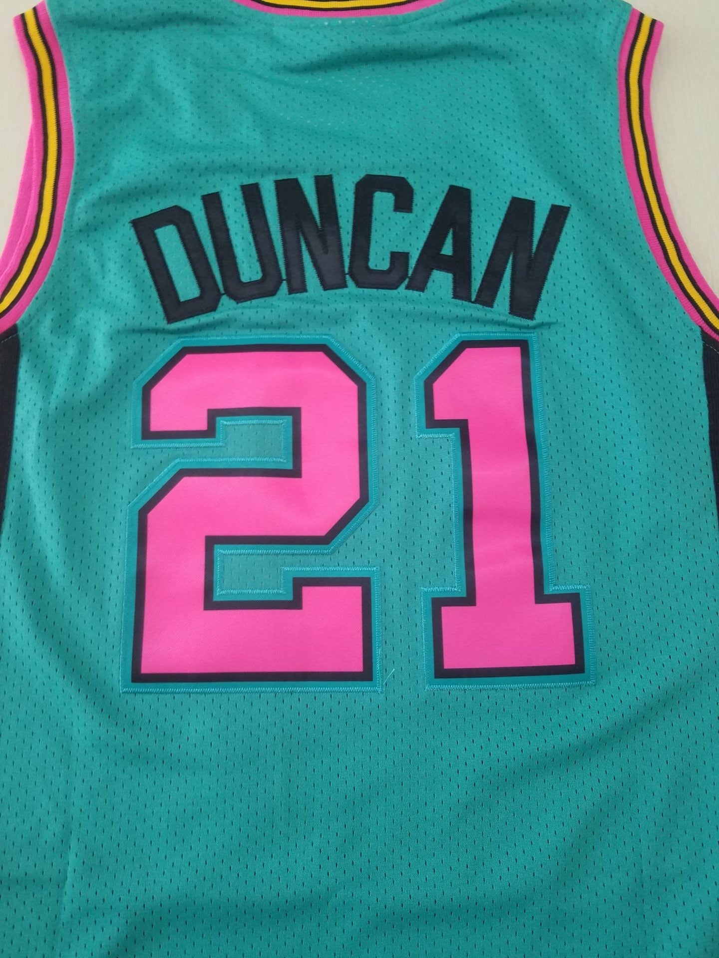 Men's San Antonio Spurs Tim Duncan Green 1998/99 Classics Swingman Player Jersey